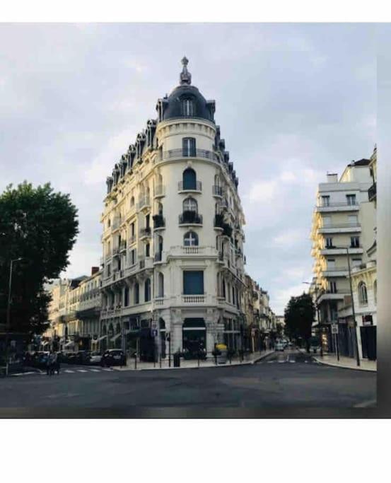 *Astoria 6* Appart Cosy En Plein Centre Vichy Esterno foto